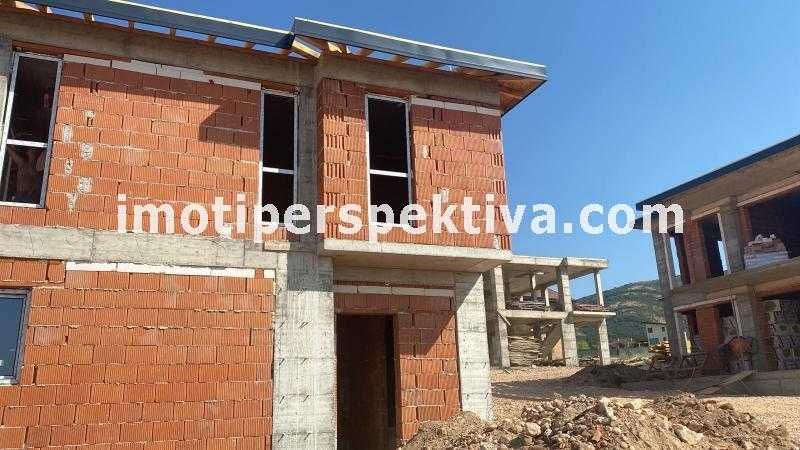 Продава се Къща в с. Марково, Област Пловдив - 166 кв.м за 1115 €/кв.м - Снимка #1