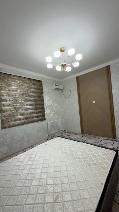 1хонали  5каватда 5каватлик янги гиштлик домдан 6микрорайон
40м2
5кава