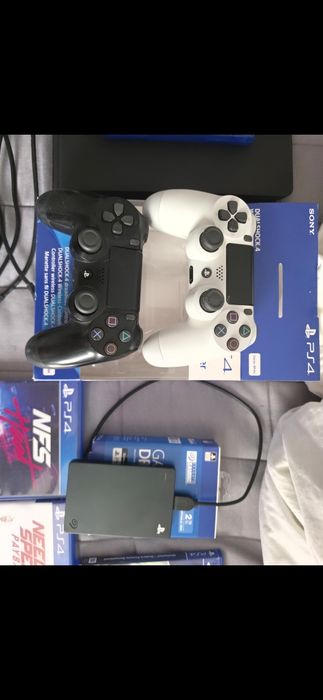 Ps4 cu accesorii