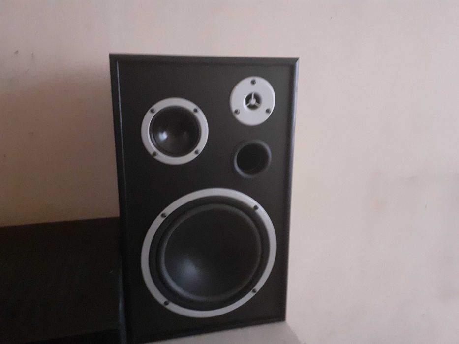 Немски тонколони с 8 инчови бас говорители