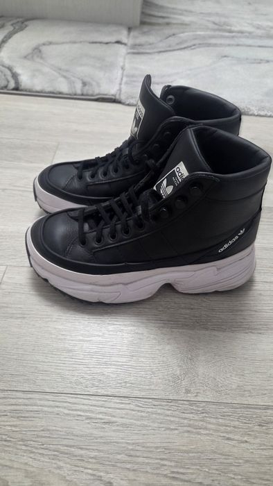 Adidași piele naturala damă ADIDAS ORIGINAL MARIMEA 36