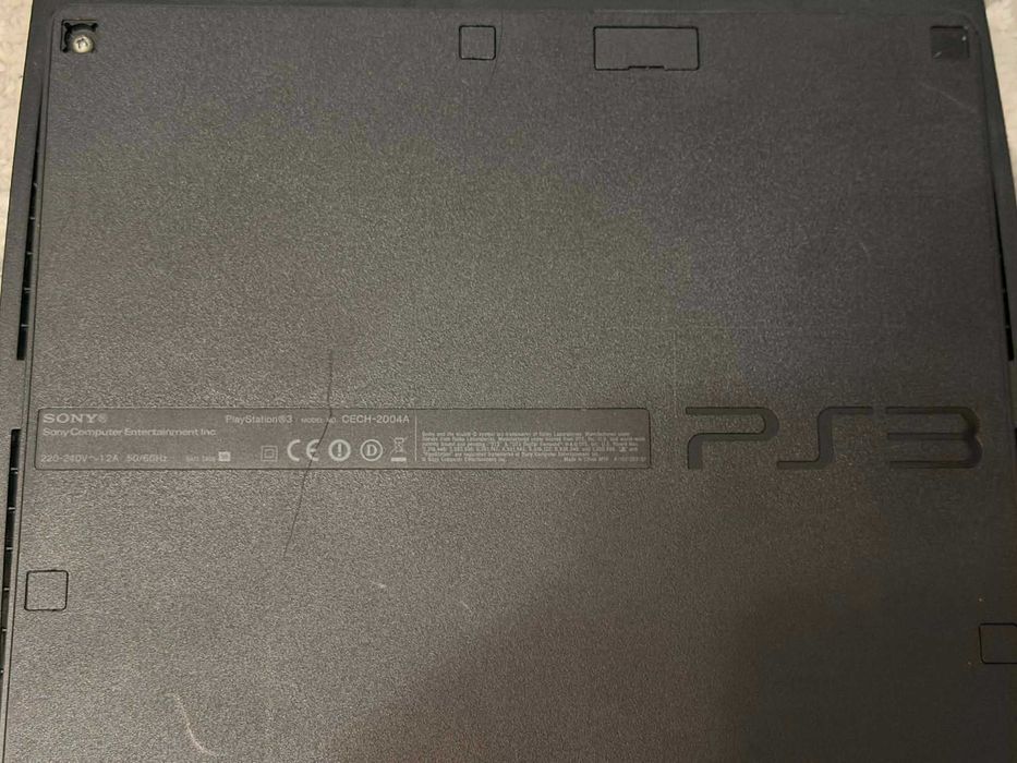 PS3 Slim - Playstation 3 Slim (se incalzeste si se inchide)