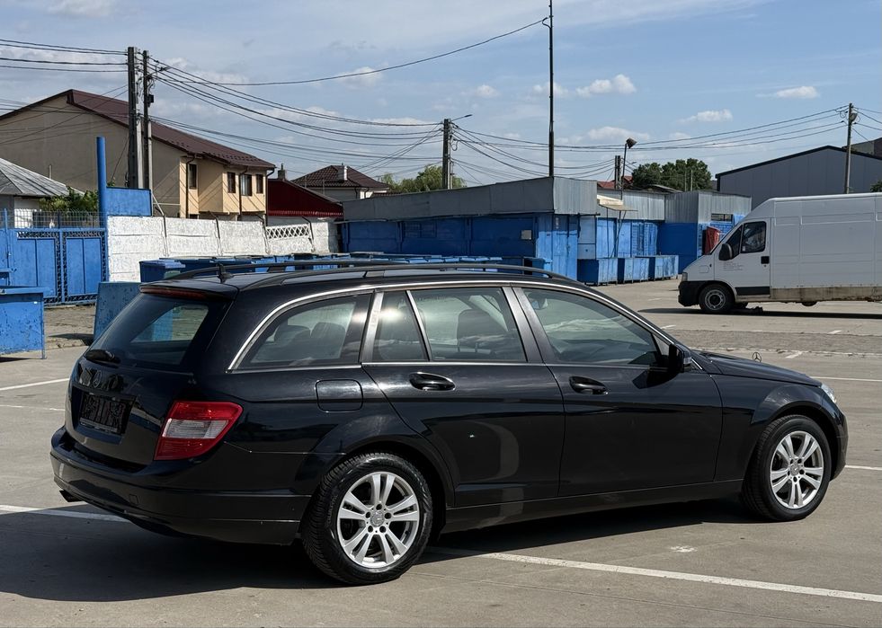 MERCEDES-BENZ C-Class 0 — imagine 3
