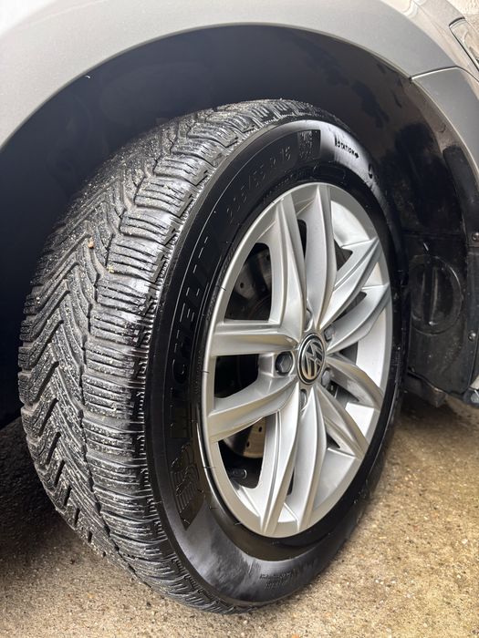Jante  R16 originale vw golf +anvelope Michelin 205 55 16