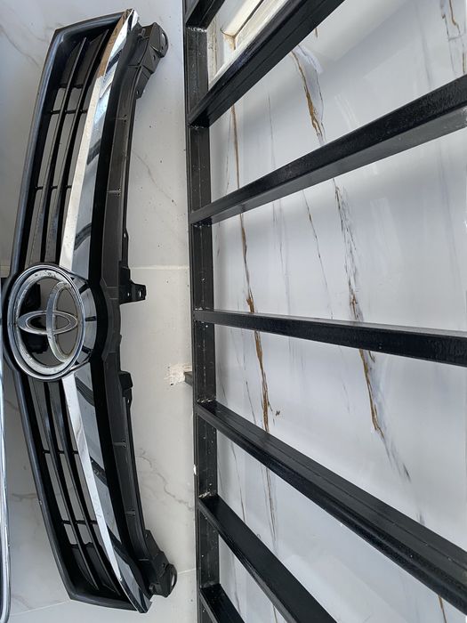 Облицовка решетка камри 55