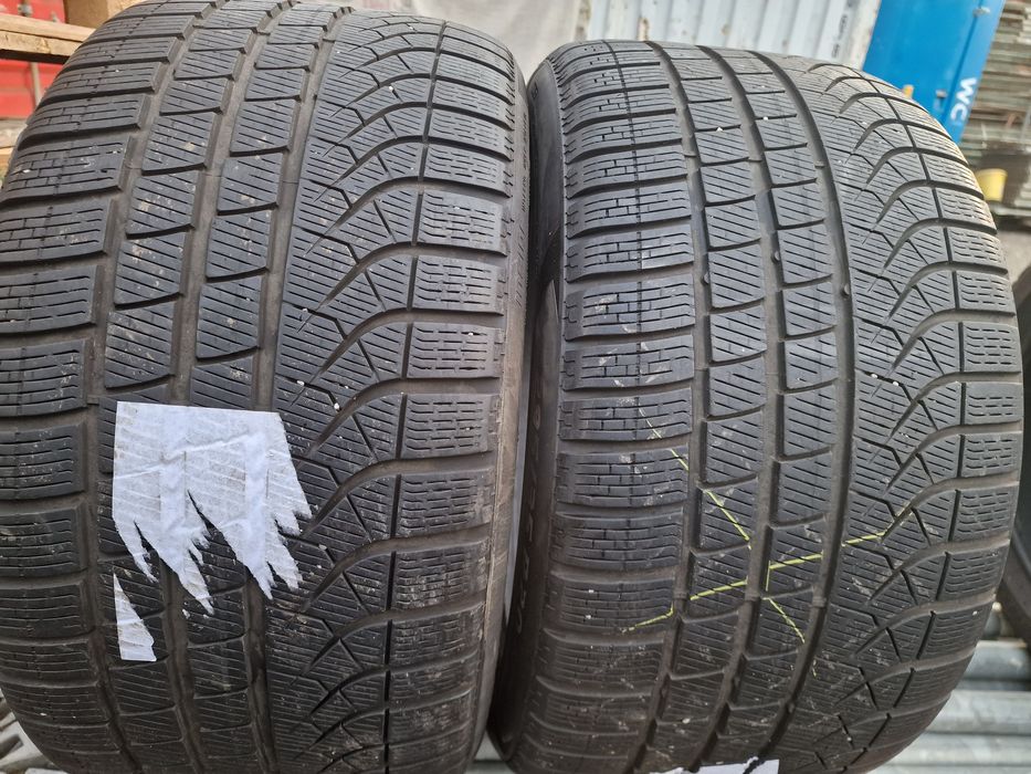 Anvelope 295/35R20 marca Pirelli, DOT 2020, 6 mm