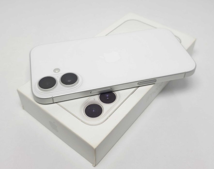 iPhone 16 128GB White