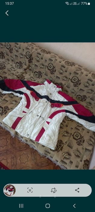 Продам женскую куртку