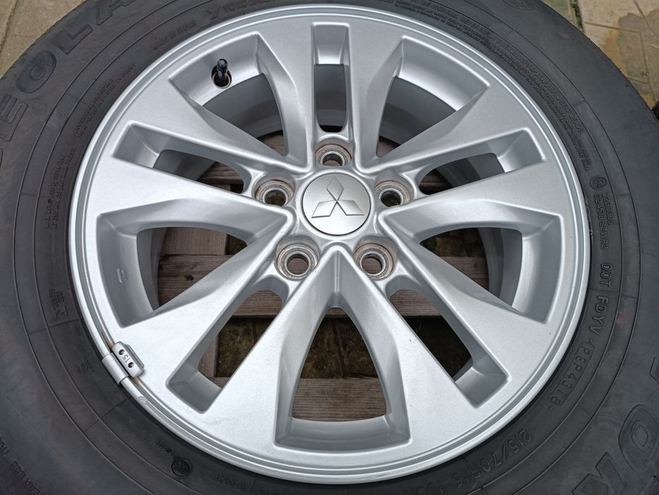 Лети джанти 16ки 5х114.3 Mitsubishi + летни гуми 215/70/16 Yokohama