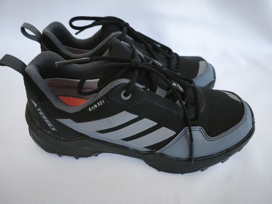 Adidas Terrex, оригинални маратонки, номер 35