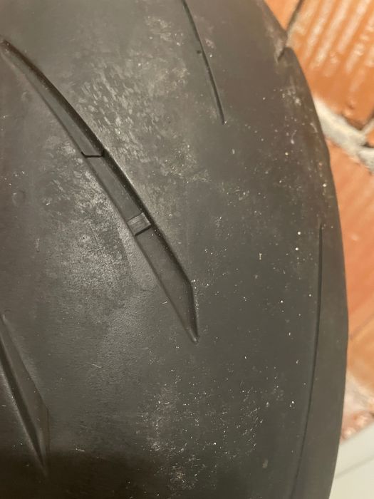 180/60/17 Pirelli Diablo Rosso 4