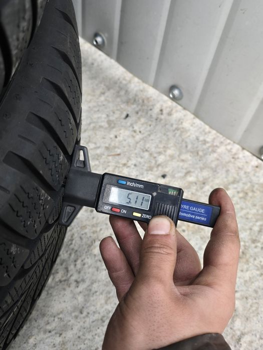 4 Броя 225/55/17 Dunlop 2x6mm 2x5mm