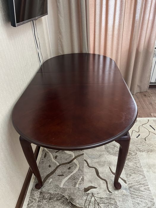 Стол раздвижной в гостиную