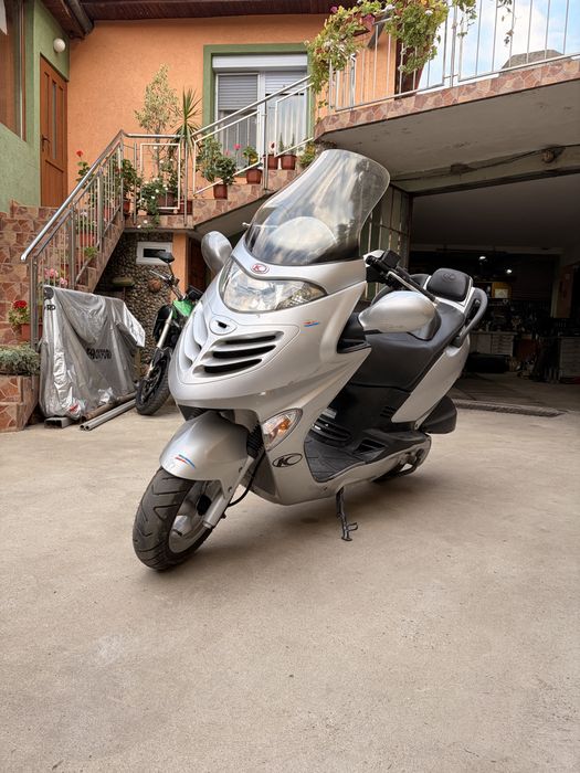 Kymco Grand Dink 125