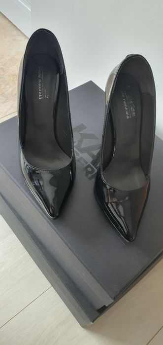 Pantofi negri cu toc