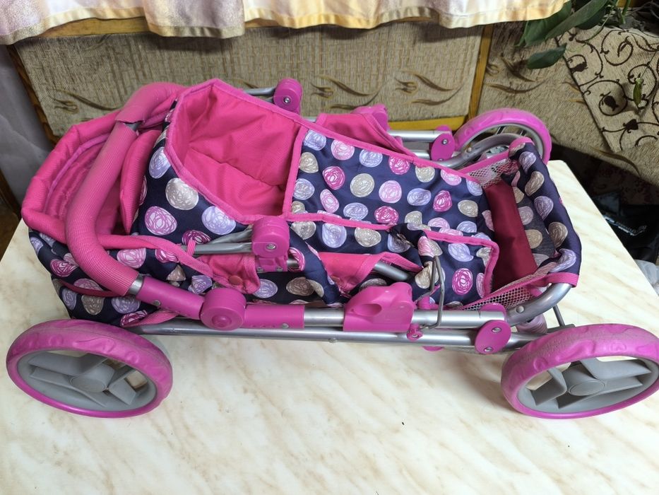 Игрушечная коляска