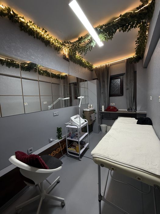 Afacere la cheie salon infrumusetare  UNIVERSITATE