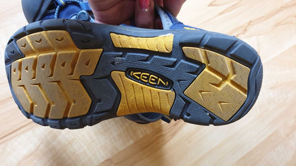 НОВИ Сандали  Keen