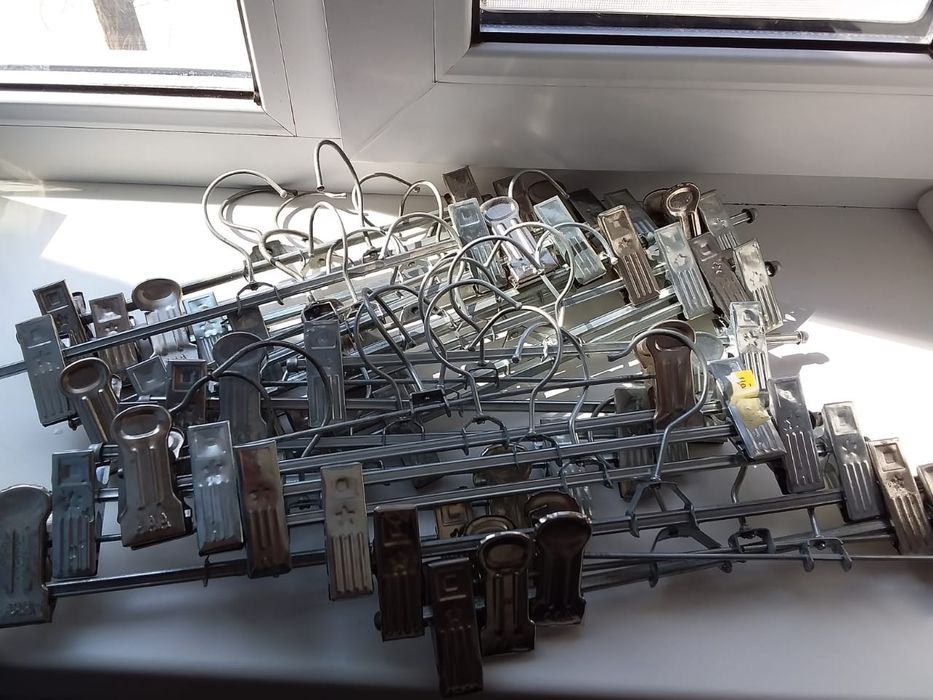 Вешалки для одежды