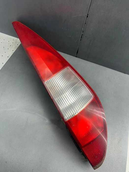 Lampa / Tripla stop dreapta pe aripa 1S7113404C Ford Mondeo 2000