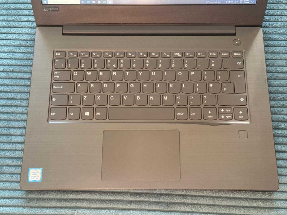 Laptop Lenovo V330-14IKB