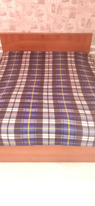 Кровать двуспальная