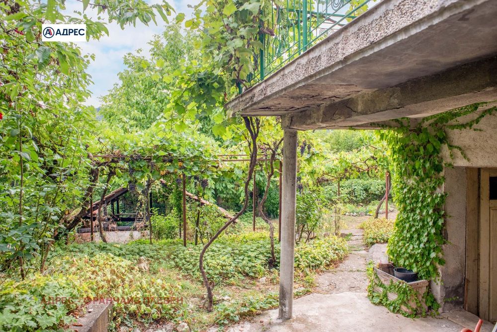 Продава се Къща в с. Типченица, Област Враца - 194 кв.м за 106 €/кв.м - Снимка #8