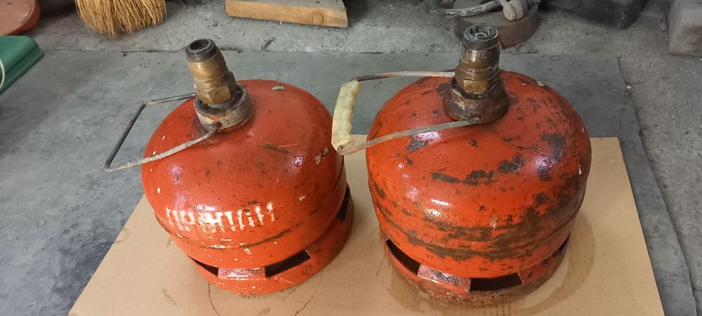 Продам газовые балоны, 2 шт.