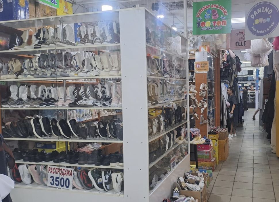 Продам бутик в ТД Радуга (возле ТД Алматы)