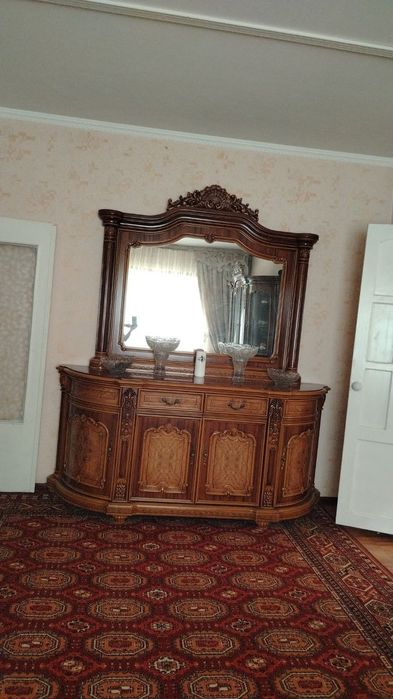 Mebel xitoy srochna sotiladi