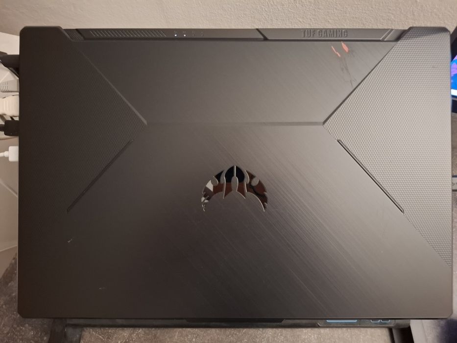 Laptop gaming ASUS TUF F17 – i5-10300H, GTX 1650 Ti, 16GB RAM, 512GB SSD, 17.3" 144Hz