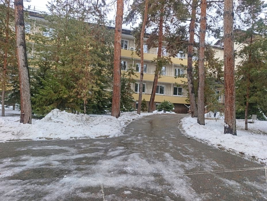 Ищу 2 го мастера в космет-й кабинет