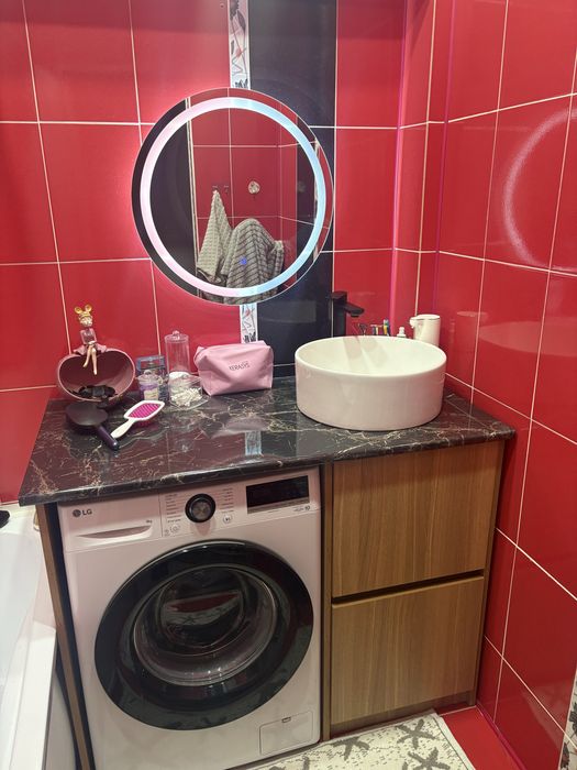 Продам 2 комнатную квартиру