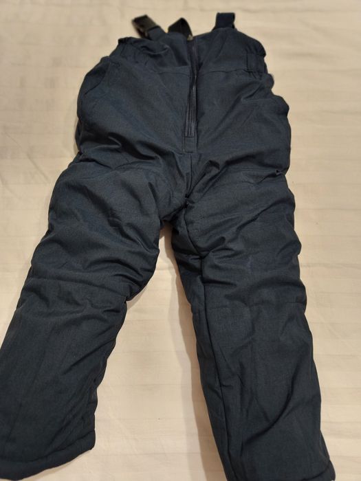 Страхотен Детски ски екип