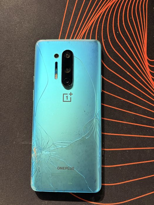 Oneplus 8 pro capac si ecran spart