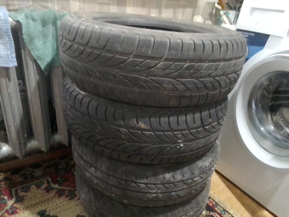 Продам Резины комплект