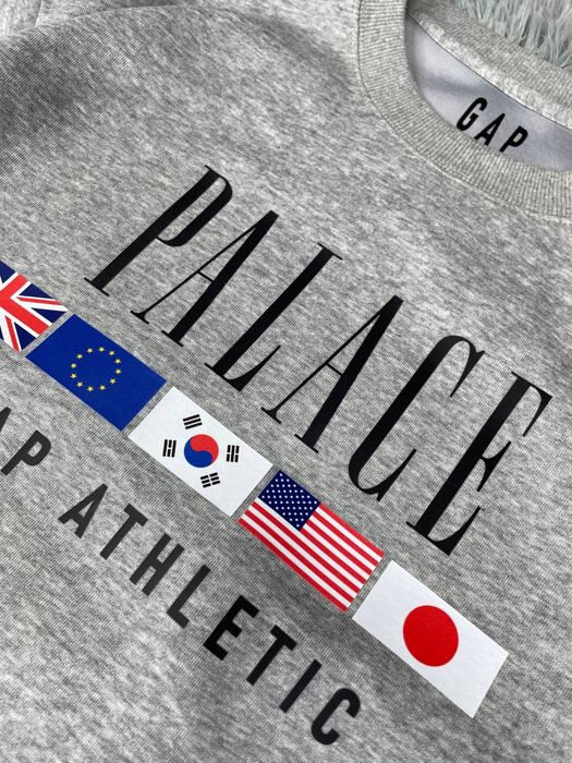 Продаю Серый Свитшот Palace x GAP Athletic (Premium Quality)