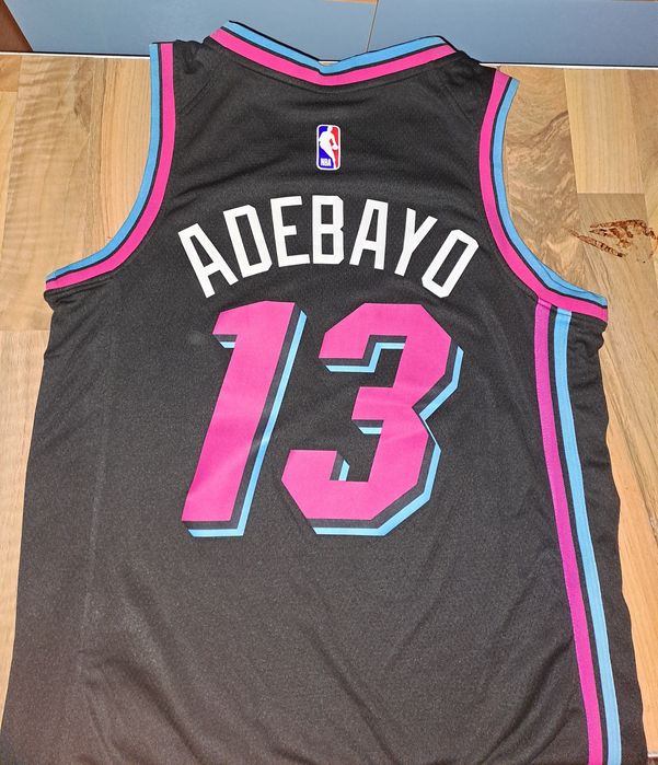 Vând Tricou Miami Heat
