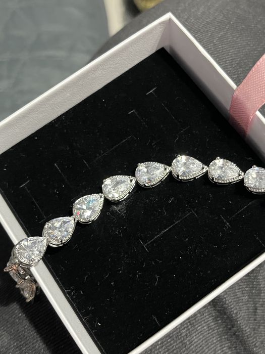 Bratara Givenchy Stones Iced Out Noua