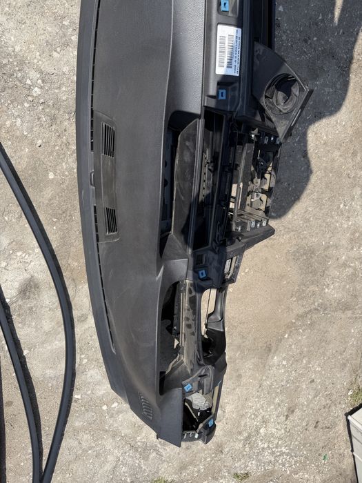 Табло с навигация и поставки за чаши за BMW e90 e91 e92 e93 БМВ е90 е91 е92 е93