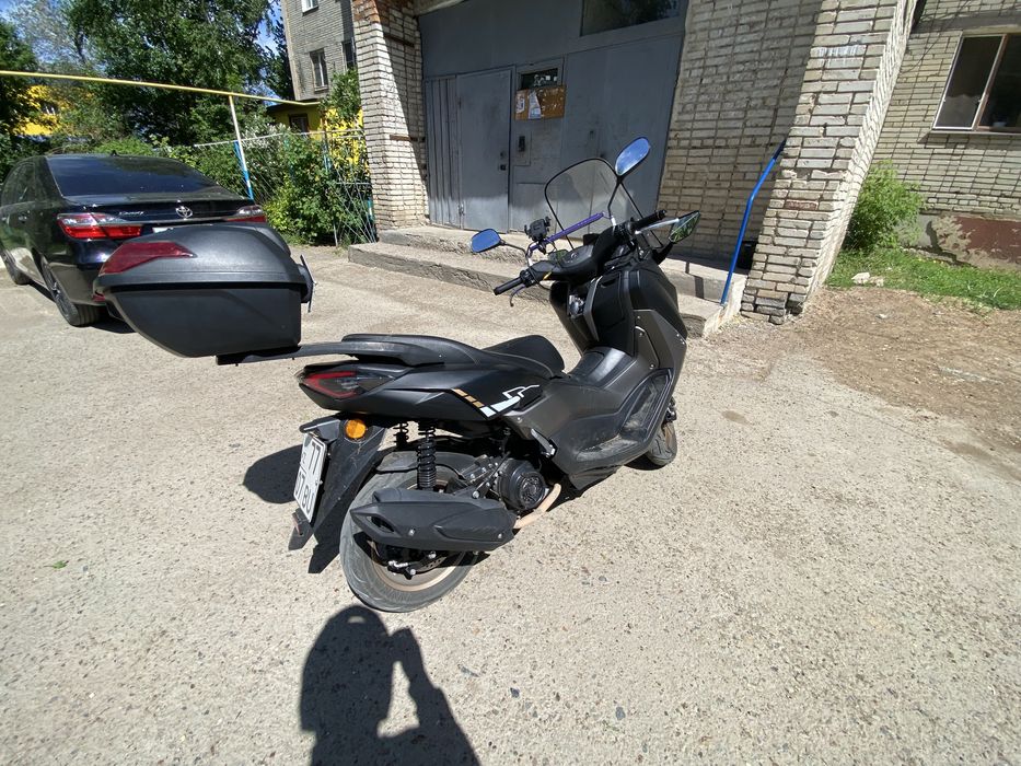 Скутер Z maks 180кубов