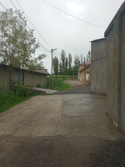 УЙ СОТИЛАДИ СРОЧНА  Назарбек текистилда
