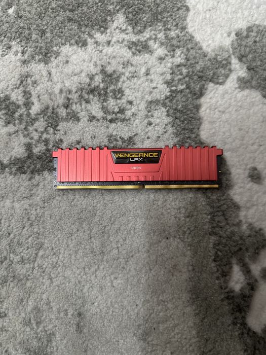 Memorie RAM Corsair Vengeance LPX 8GB DDR4 2400MHz