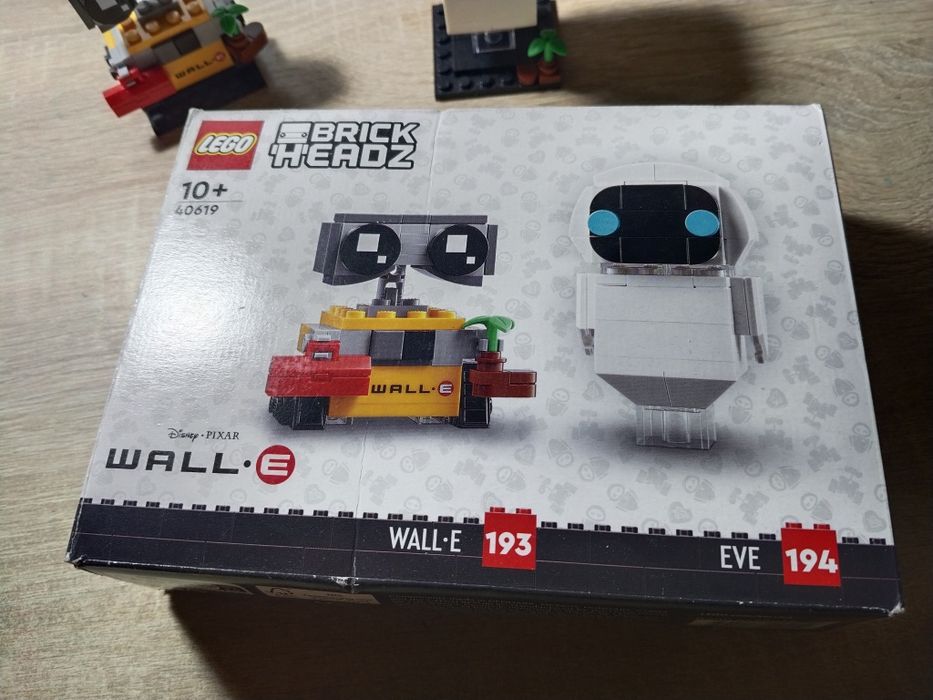 Lego walli-e brick heads