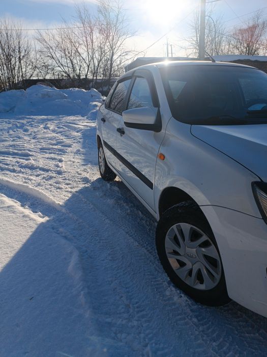 Продам машину лада