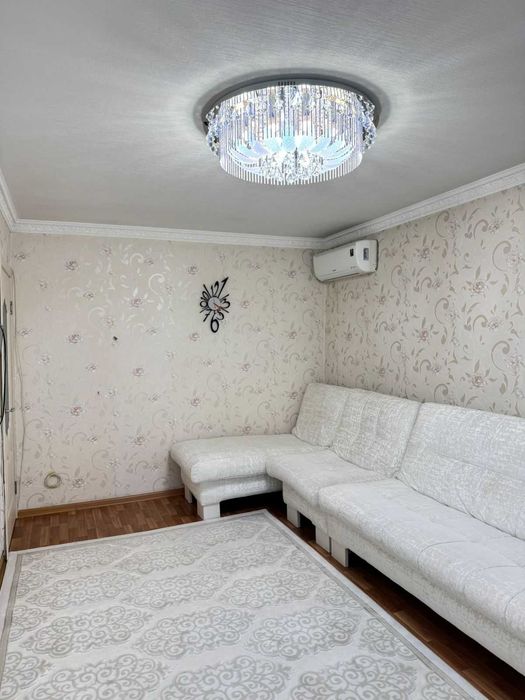 9 мкр, квартира 2 ком. 52 кв