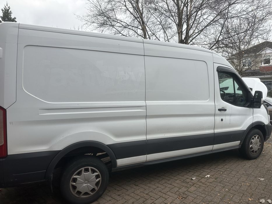 Transport marfa 3,5 t, prelata cu lift