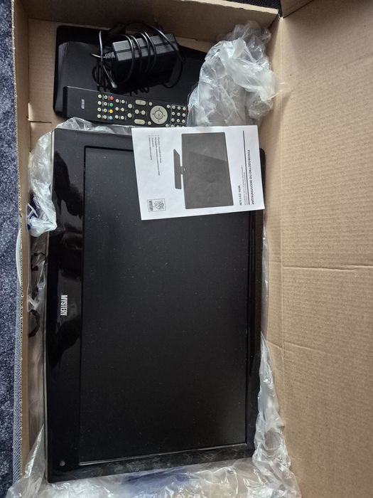 Небольшой ЖК телевизор