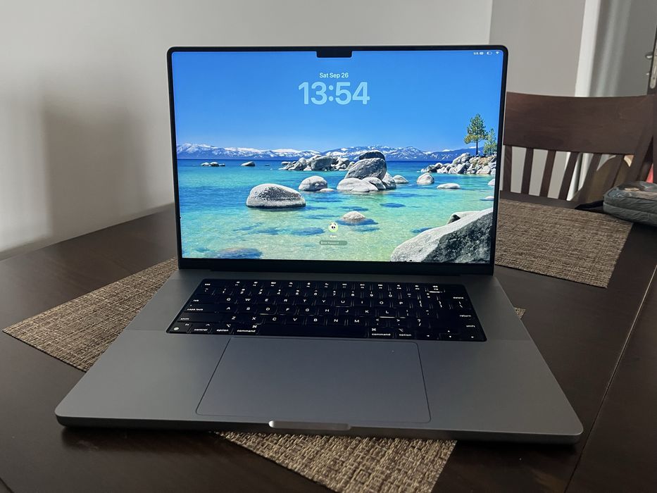 Apple MacBook Pro 16″ M1 Max / 32GB / 1TB SSD
