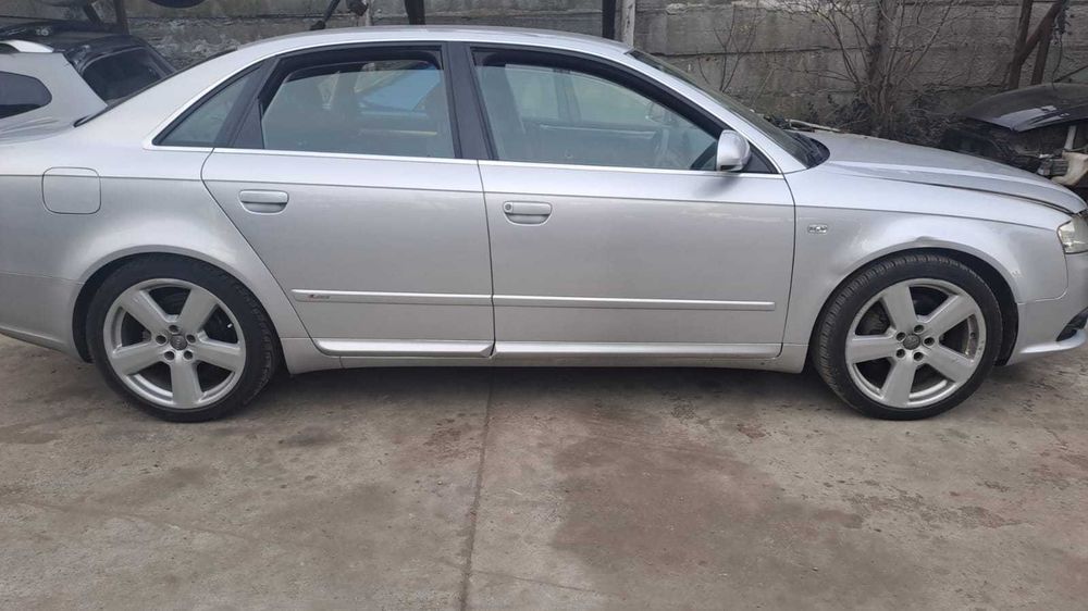 Dezmembrez Audi A4 B7 2.0 TDi an 2006 cod motor BLB